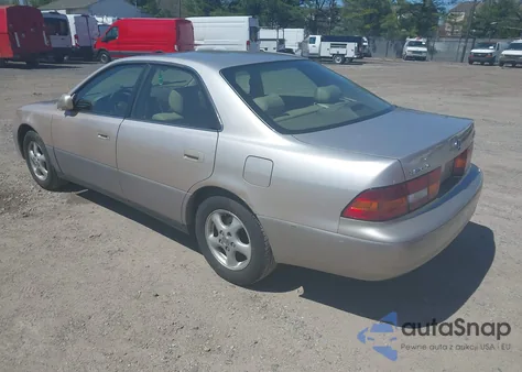1998 Lexus Es 300 z USA, uszkodzony, nr VIN JT8BF28G6W5042042
